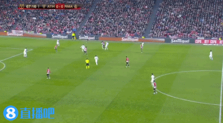 曝曼联向免费锋霸开出合同！其梦想加盟巴萨，阿莫林进欧冠才有戏