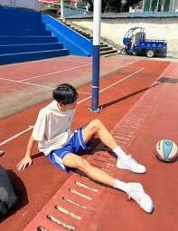 世体：巴萨有意霍芬海姆前锋阿斯拉尼，解约金最高2900万